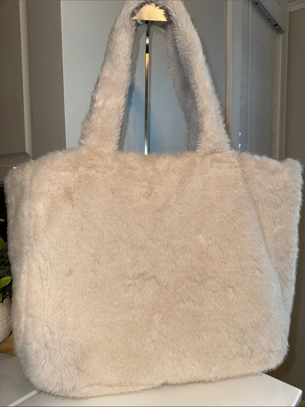 Victoria’s Secret Fur Zipper Tote - Picture 3 of 7
